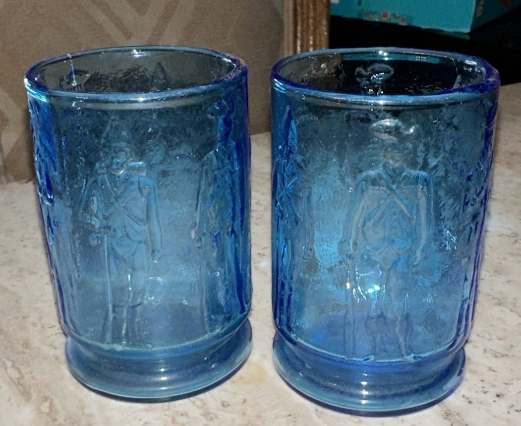 2 Vintage Wheaton Cobalt Blue Juice Glasses Revolutionary Soldier Tumbler