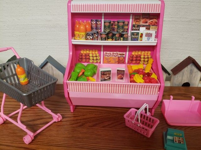 Barbie grocery store, vintage