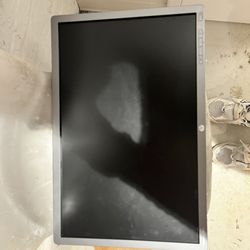 Free HP 24" EliteDisplay E241i VGA 1920x1080 IPS LED-Backlit Monitor