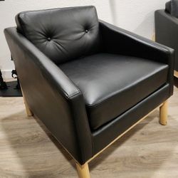 Studio Office MUST GO