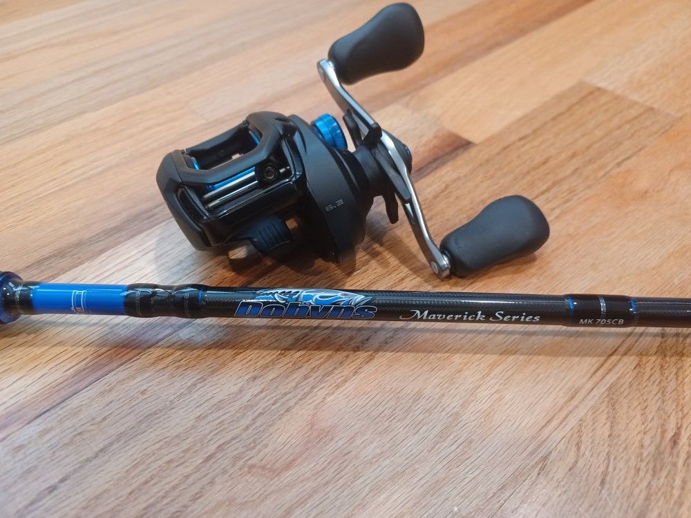 Shimano SLX A | Dobyns Maverick 705CB Crankbait Combo