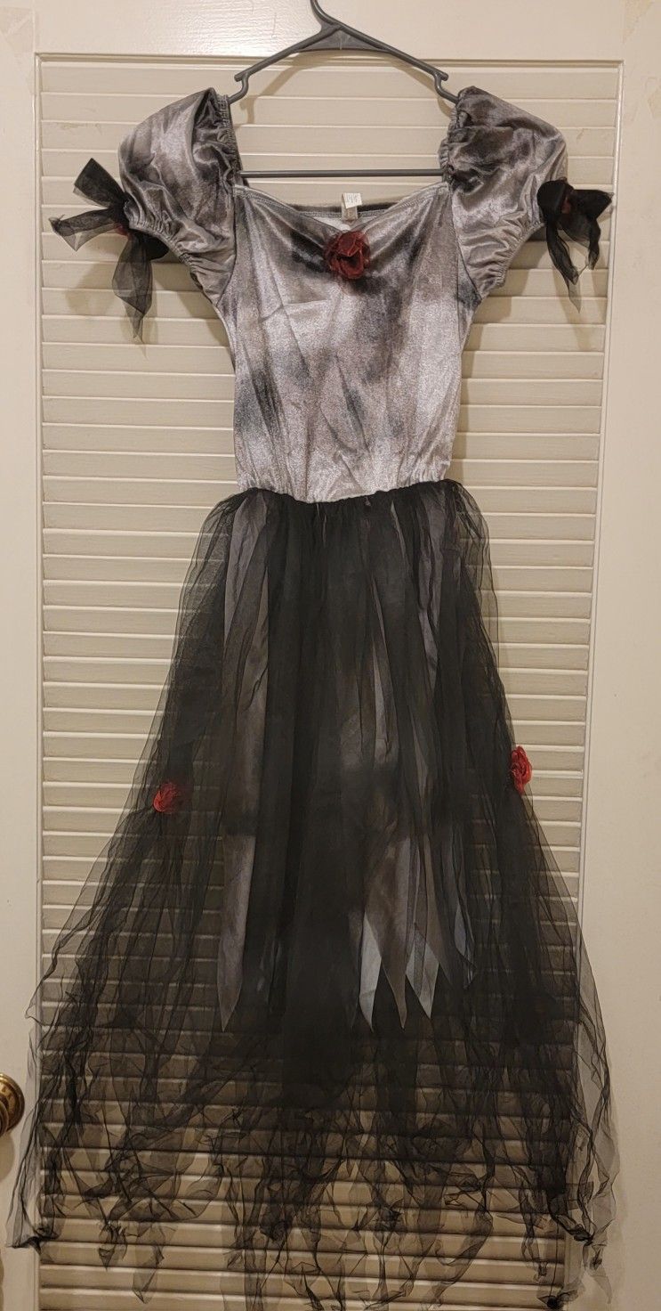 Vampire, Dead Bride, Girls Halloween Costume Size M 8-10