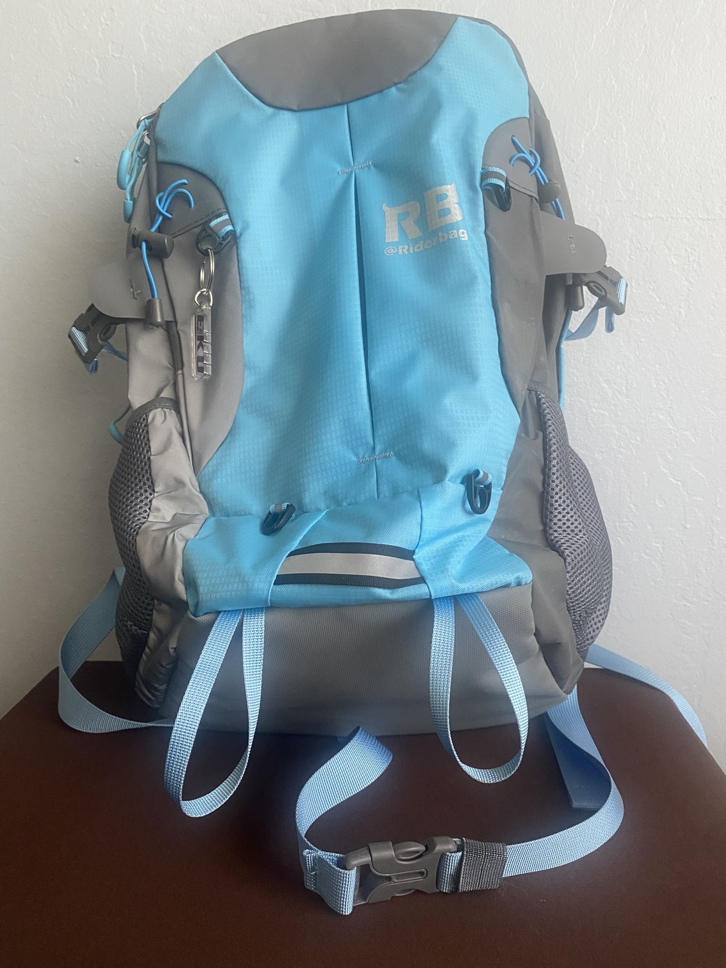 High Visibility Blue Reflective Bike Backpack |Riderbag Reflektor35