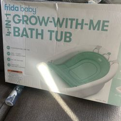 BABY BATHTUB 