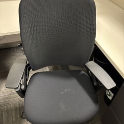Mesh Back Leap Chair