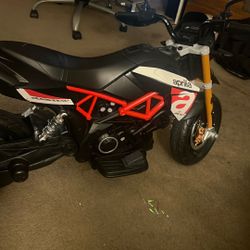 Aprilia Electric Kids Motorcycle 