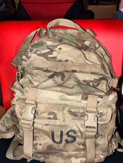 Official United States military gear, backpack brand, new jacket, pants, undershirt