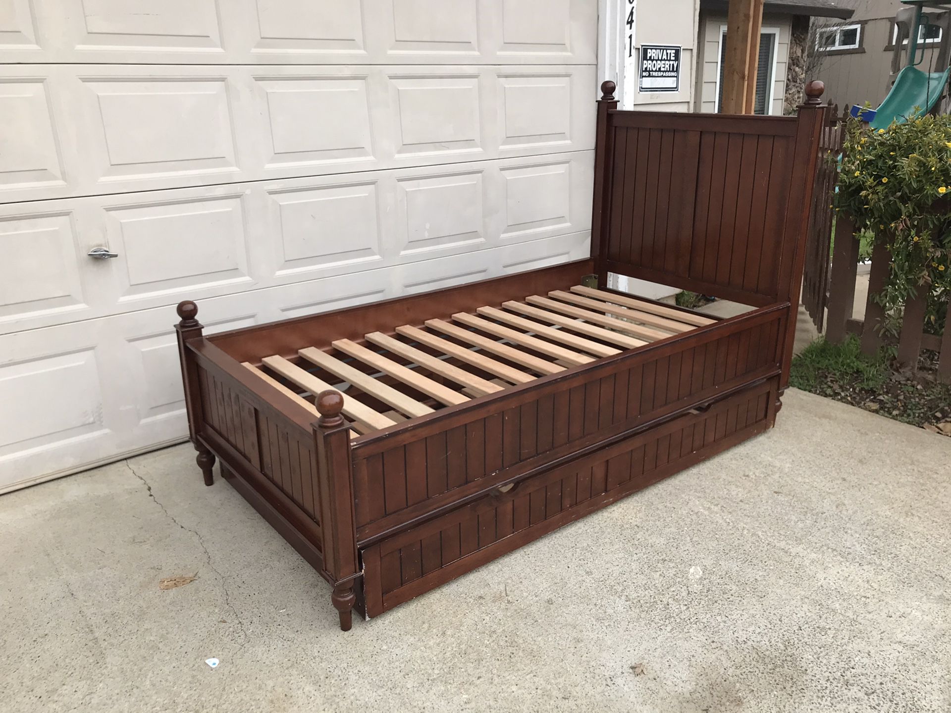 Twin size bed frame with trundle