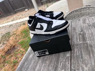 Nike panda dunks