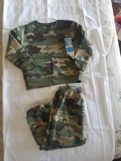 Boys Camo Sweat Shirt and Pants Set