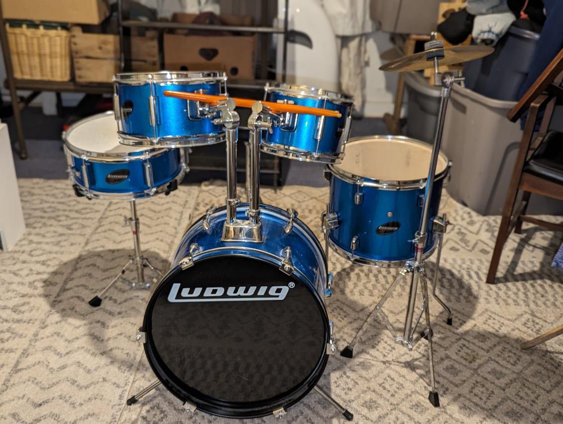 Ludwig  Junior Drum Set-Blue