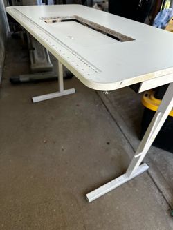 Sewing table