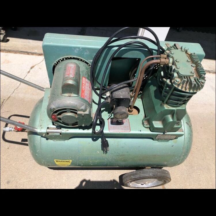 Sears 2 HP Air Compressor. Model 106.153780