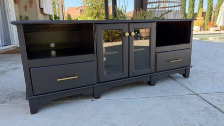 TV stand