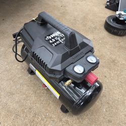 Husky 4gal air compressor New $100 Price FIRM/ Nueva PRECIO FIRME $100