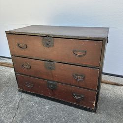 Antique Japanese Taisho Isho-Dansu Dresser Trunk Chest Meiji Period (1868 – 1912)