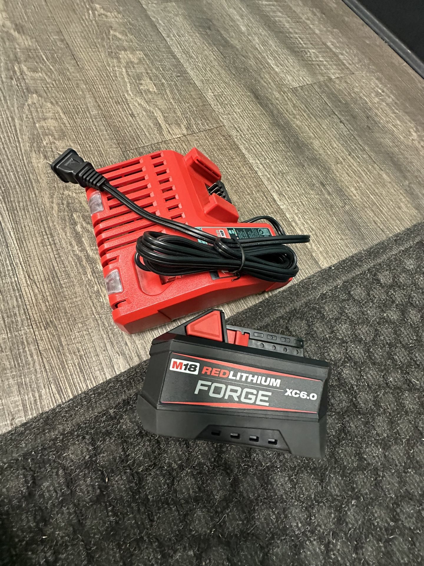 Milwaukee M18 6.0 Forge Battery And Charger New