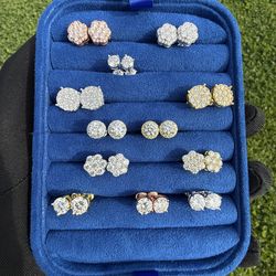 Real vvs1 moissanite earrings pass diamond tester!