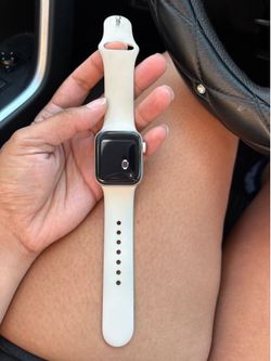 Apple Watch SE (40mm)