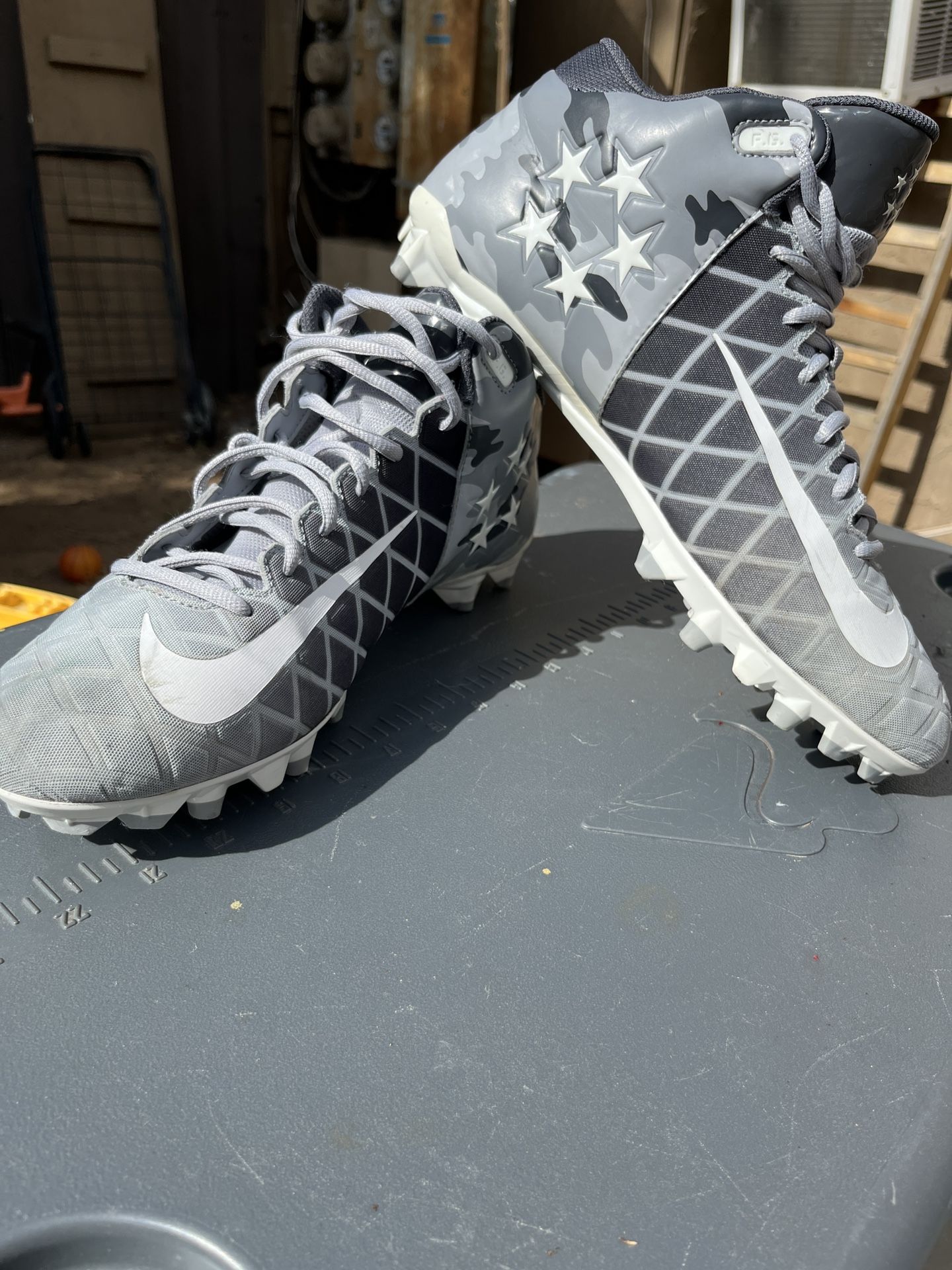 Nike Field General Pro TD Mid Football Cleats – Size 13, Brand New (No Box)