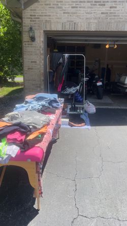 GARAGE SALE - most items $1
