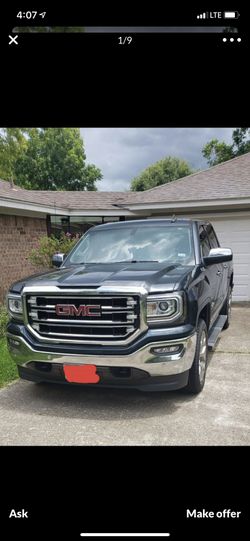 GMC Sierra grill