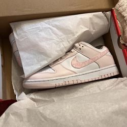 Nike Low Essential ( Paisley Pack Pink)(W) for in The Bronx, NY - OfferUp