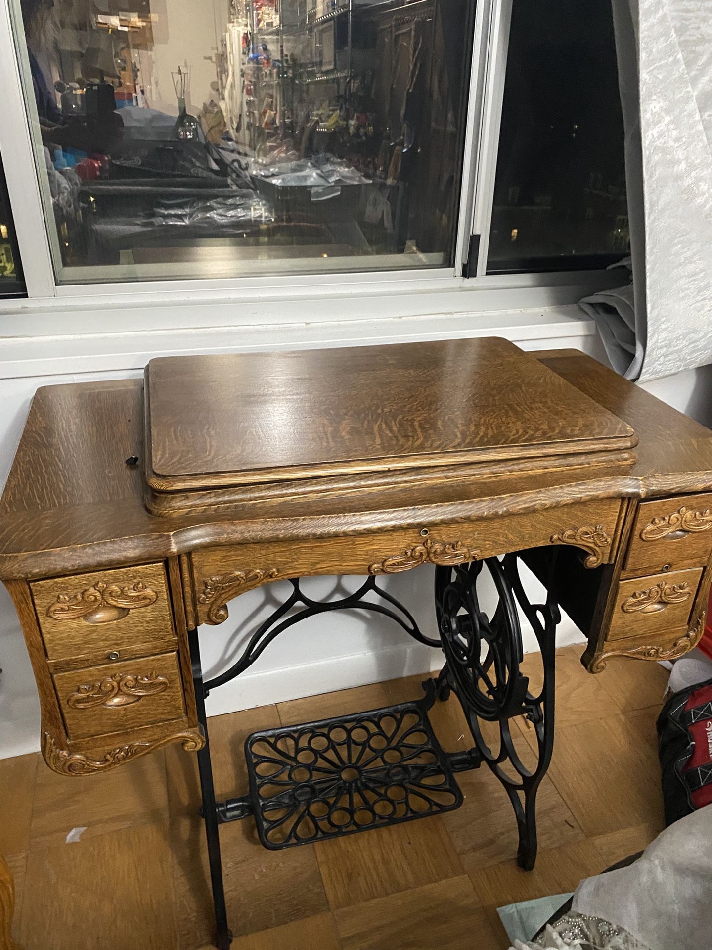 Antique Treadle Sewing Machine Table ( Cast Iron & Oak Wood) With Metal Base- & Sewing Machine