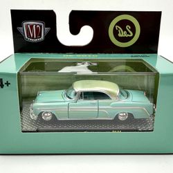 M2 1:64 Scale Diecast Model Car - 1955 DeSoto Fireflite