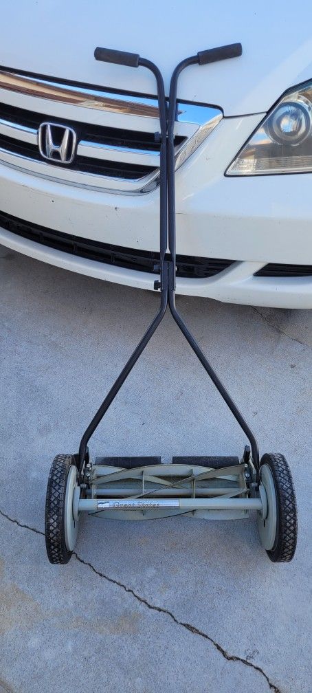 Manual Pus Mower GO Green