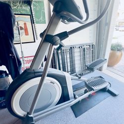 Elliptical. Nordic track Commercial 14.9o