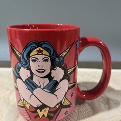 Wonder Woman Coffee Mug Cup Red "Strongest Woman Alive" Zak! Designs DC Comics