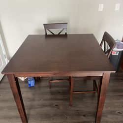 dining room table 