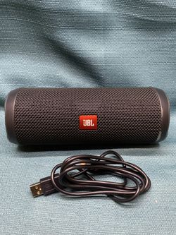 JBL Flip 4 Portable Bluetooth Speaker Black used work great for