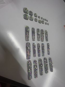 Press On Real Crystal Nails 2 Sets. Read Description