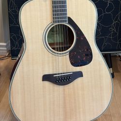 Yamaha FG 820 12-String Acoustic Guitar - Mint