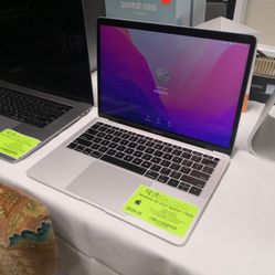 MacBook Air 13.3" Retina 2019
Intel Core i5-8210Y
1.60GHz Dual Core
8GB RAM 128GB SSD