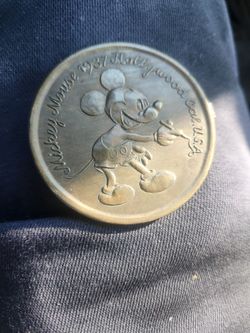 Mickey Mouse Hebilla 1937 And  Mickey Mouse Hebilla 1933