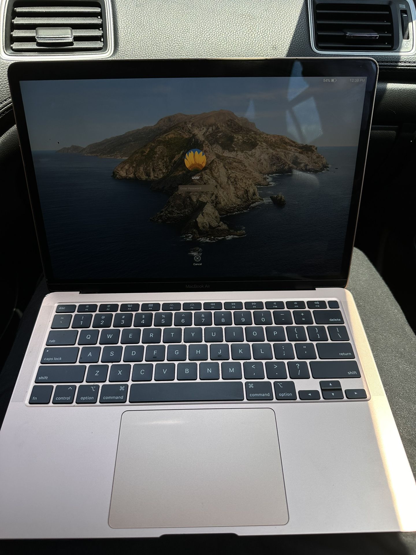 Apple MacBook Air 2020 – Clean, Ready to Use