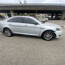 2015 Ford Taurus