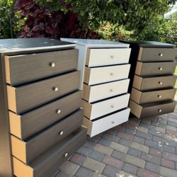 Gray Chest Five Drawer Dresser !