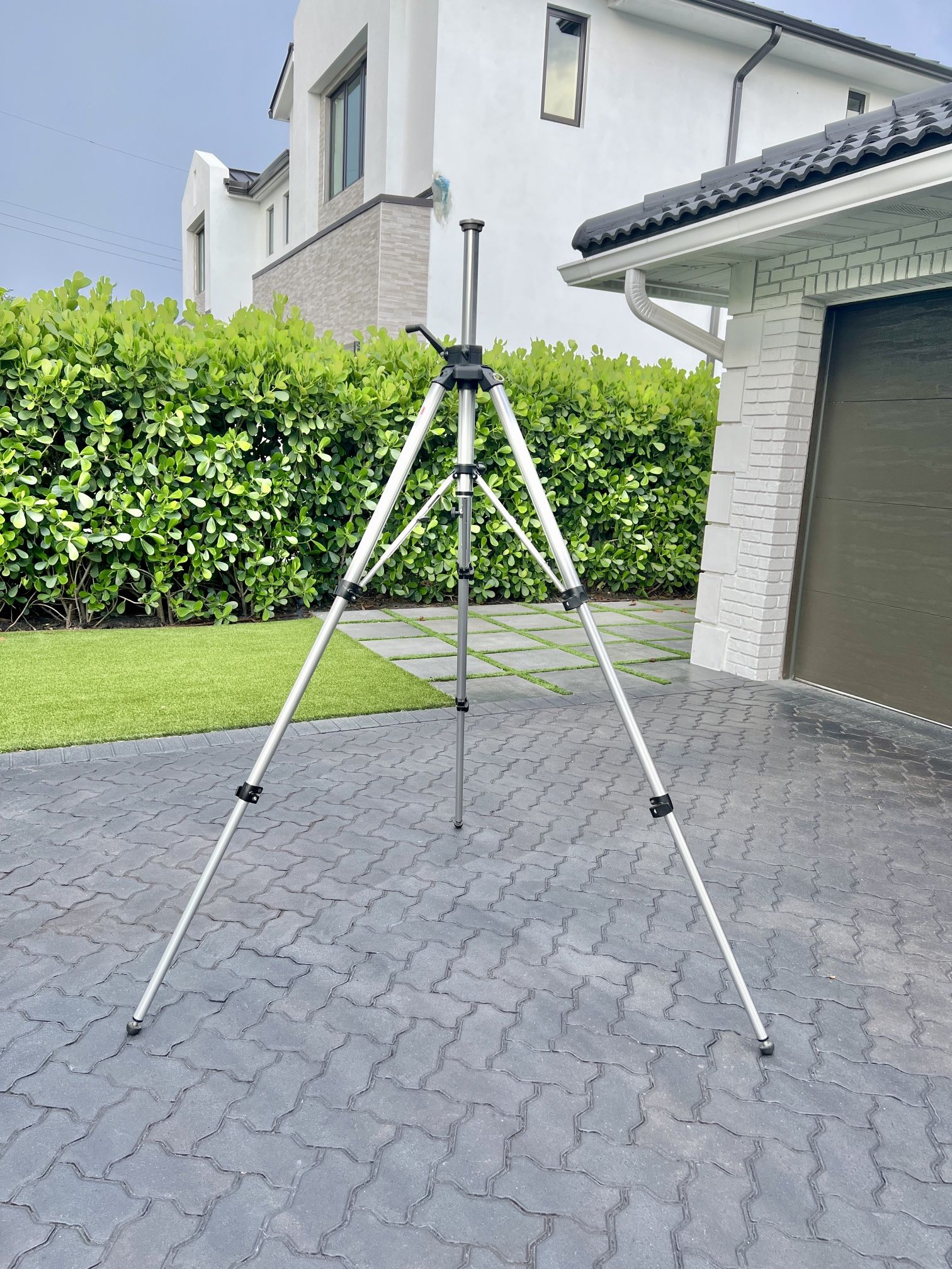 Manfrotto 475 Geared Tripod