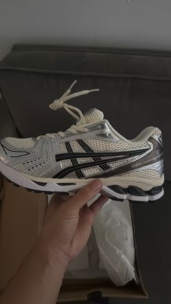 Brand New Ascis Size 9.5 $140