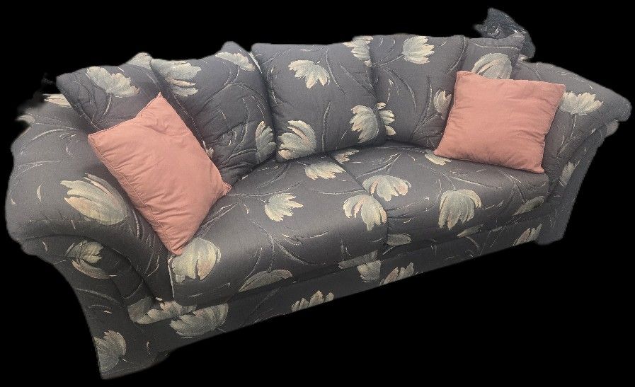 🛋 FREE Gray Linen Sofa