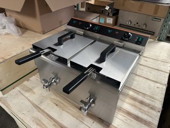 NEW Deep Commercial Induction Fryer, 2 x 12.5L/ 2 x 13.2 Qt, With 2 Tanks & 2 Baskets, 208 V.