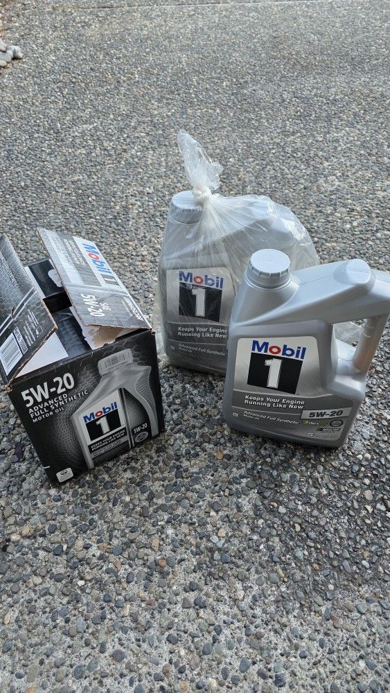 Mobile 1 Synthetic Oil 5w-20