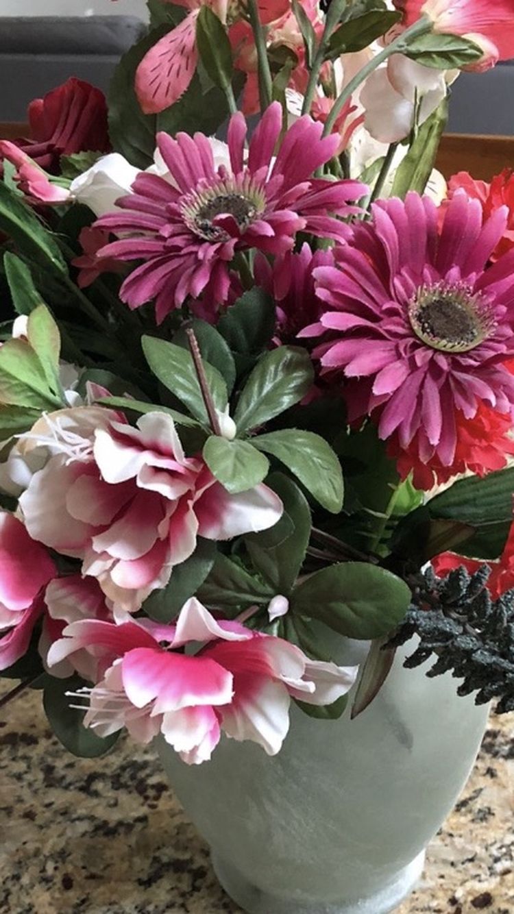 LIKE NEW FROSTED PALE GREEN VASE WITH ARTIFICIAL FLOWERS BOUQUET 17" H