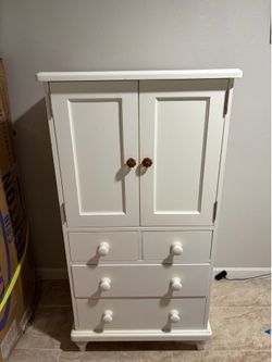 Baby dresser