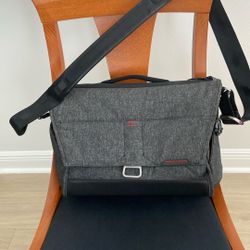 Peak Design Everyday Messenger 