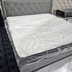 NEW IN BOX King Grey Velvet Platform Bed Frame